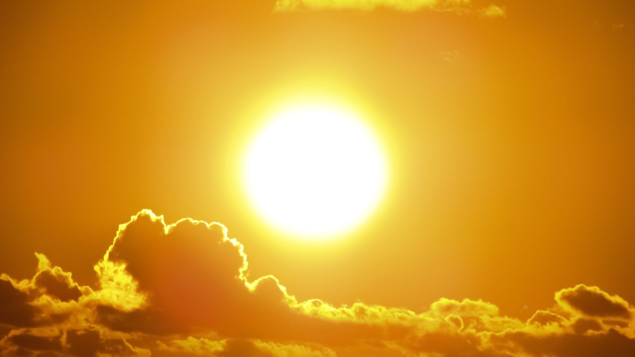 Bank Holiday Sunshine Breaks UK Solar Record